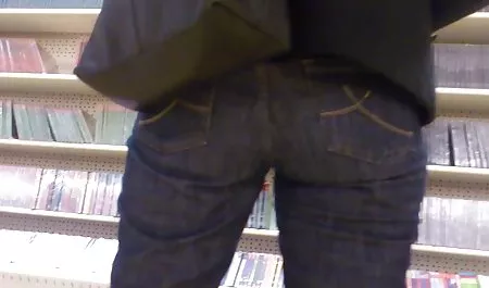 Schöne Brünette Amateur mit haarigen Pussy freie sexfilme com gefickt