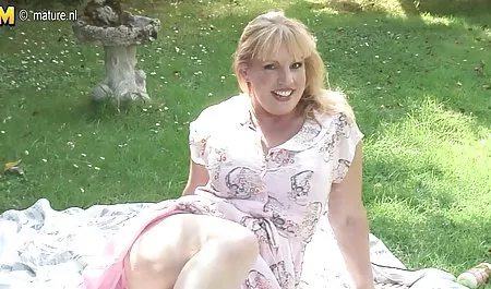Elsa bringt eine Kamera zu ihrer Dusche kostenlose und freie pornos