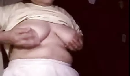 Hure Hure mit schönen Titten in einem harten Loch freie amateur pornofilme