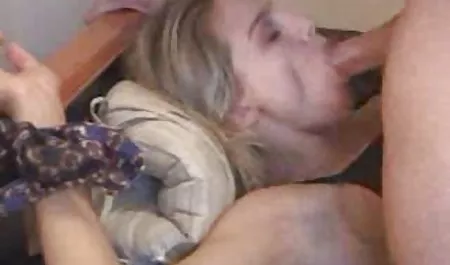 Big Tits Alexis saugt Bälle und freie amateurpornos langweilt sich