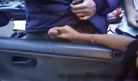 SCHOCK TITTEN, sie masturbiert mit ihrem freie deutsche sexfilme Schwanz