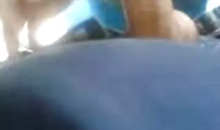 Meine kostenlose freie pornos stillende Stiefmutter streut Milch auf meine Brust