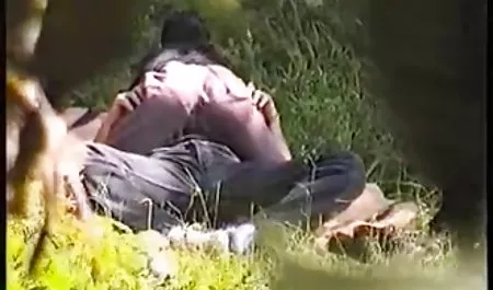 Ich ging sex filme frei zu einem Nachbarn, um Pfeffer zu holen, er goß ihn schnell ein
