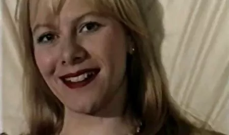 Schlankes Mädchen liebt es, an deutsche sexfilme im freien der Spitze zu sein