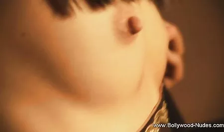 Zwei junge kostenlose freie deutsche pornos Mädchen versuchen ein erotisches Fotoshooting zu machen